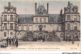 AIRP7-CHATEAU-0698 - Palais De Fontainebleau - La Cour Des Adieux - L'escalier Du Fer-à-cheval - Châteaux