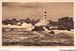 AIUP7-0685 - PHARE - Ile D'ouessant - Phare Et Sémaphore De Creach - Lighthouses