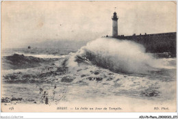 AIUP6-0527 - PHARE - Brest - La Jetée Un Jour De Tempete - Lighthouses