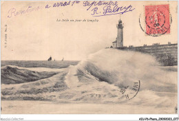 AIUP6-0530 - PHARE - La Jetée Un Jour De Temepete - Phares