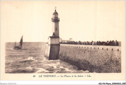 AIUP6-0519 - PHARE - Le Tréport - Le Phare Et La Jetée - Leuchttürme