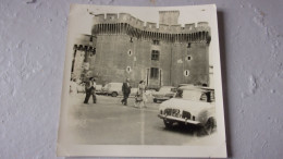 Photo Ancienne Snapshot 66 PERPIGNAN 1960 PHOTO AMATEURAUTOMOBILE PLACE LE CASTILLET AOUT 1960 - Orte