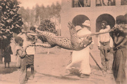 CONGO BELGE - Une Belle Capture - Léopard - Animé - Carte Postale Ancienne - Belgisch-Congo