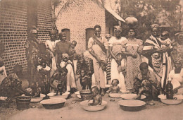 CONGO BELGE - L'œuvre De La Goutte De Lait - Les Bébés Au Bain - Carte Postale Ancienne - Belgisch-Congo