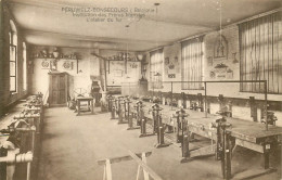 BELGIQUE   PERUWELZ  Institution Des Frères Maristes   ( Atelier Du Fer ) - Péruwelz