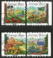 Réf 77 < SUEDE Année 2004 < Yvert N° 2400 à 2403 Ø Used < SWEDEN - Flore < Champignons Et Baies - Used Stamps