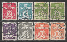 1933-1939 DENMARK Set Of 8 USED STAMPS (Michel # 196-201) CV €2.40 - Gebraucht