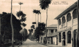 KINSHASA / LA LIBRAIRIE ROYALE ET AVENUE RENKIN - Kinshasa - Leopoldville (Leopoldstadt)