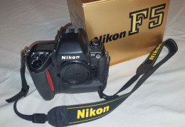 Nikon F5 35mm Film SLR Camera Body, EX+ - Fotoapparate