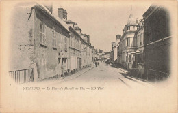 Nemours * La Place Du Marché Au Blé - Nemours