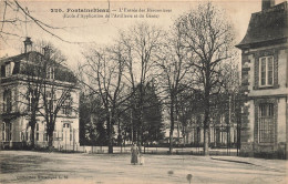 Fontainebleau * Place Et Entrée Des Héronnières , école D'application De L'artillerie Et Du Génie - Fontainebleau