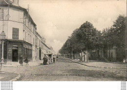 D94  VILLEJUIF  Grande Rue Et Station Des Tramways - Villejuif