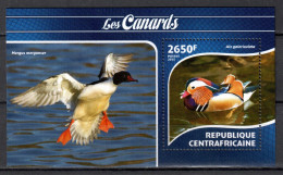 Central Africa 2015 África Central / Birds  MNH Vögel Aves Uccelli Oiseaux / Cu22228  24-31 - Andere & Zonder Classificatie