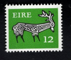 2001079553  1974  SCOTT 302A (XX) POSTFRIS  MINT NEVER HINGED - CURRENCY ISSUE - STAG - Unused Stamps