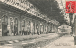 évreux * Vue Intérieure De La Gare * Ligne Chemin De Fer - Evreux