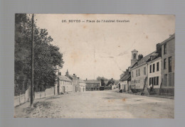 CPA - 80 - Boves - Place De L'Amiral Courbet - Circulée - Boves