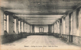 Douai * Le Collège De Jeunes Filles * La Salle Des Fêtes - Douai