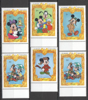 Oz0350 St. Vincent Cartoons Walt Disney Mickey Mouse History Mnh - Disney