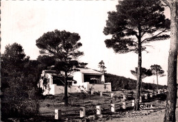 83 - LES ISSAMBRES / LES CALANQUES DES ISSAMBRES - LE NOUVEAU VILLAGE PROVENCAL - Les Issambres