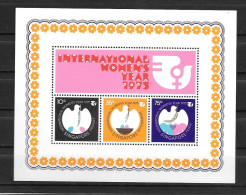 SINGAPOUR - BF 7 **MNH - 1975 Année Internationale De La Femme - ONU