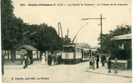 93 - NEUILLY PLAISANCE - Le Square De Plaisance. Le Chemin De Fer Nogentais. - Neuilly Plaisance