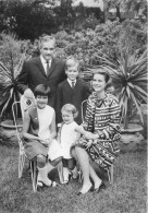 Royauté * Le Princed Souverain , La Princesse De Monaco , Le Prince Albert , Caroline Et Stéphanie * Famille Royale - Familles Royales