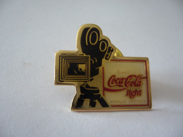 PIN'S PINS PIN PIN’s ピンバッジ  BUVEZ COCA COLA LIGHT - Coca-Cola