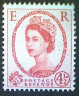 Great Britain, Scott #360, Mint(*) NH, 1959, Wilding: Queen Elizabeth II, 4½d, Henna Brown - Used Stamps