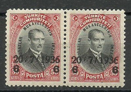Turkey; 1936 Surcharged Commemorative Stamp For The Signature Of The Straits Settlement "Thick Surcharge" (Pair) - Ongebruikt