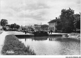 CAR-AAKP6-45-0632 - OUZOUER-SUR-TREZEE - L'écluse - Péniche - Ouzouer Sur Loire