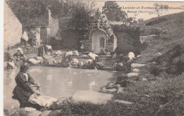 56 BAUD      Lavoir Et Fontaine De La Clarté  à Baud (morbihan)   SUP  PLAN  EnV. 1910.     RARE - Baud
