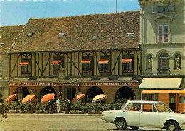 Automobiles - La Ferté Gaucher - Hotel Restaurant Le Sauvage - Carte Dentelée - CPSM Grand Format - Voir Scans Recto-Ver - Turismo