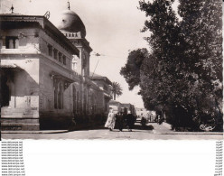 CPSM/pf  BISKRA (Algérie) ..L'hôtel De Ville, Animé. ..C260 - Biskra