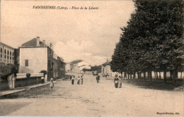 Panissières Canton De Feurs Place De La Liberté Loire 42600 Cpa Ecrite Au Dos TB.Etat - Other & Unclassified