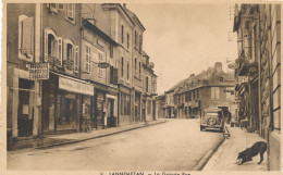 FRANCE - CARTE POSTALE LANNEMEZAN HAUTES PYRENEES (65) LA GRANDE RUE BOUCHERIE DUCASSE SARTHE - Lannemezan