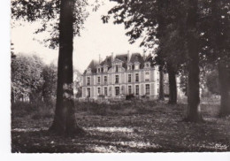 CPSM  Les Mureaux, Château De Bescheville - Les Mureaux