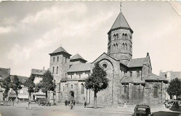 15 , MAURIAC , Basilique Notre Dame Des Miracles , * 499 76 - Mauriac
