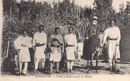Ethiopia - Missionary Ready To Leave For A Visit - Publ. Franciscan Voices - Etiopia