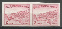 Pakistan Scott #130b In Pair IMPERFORATED MNH / ** 1964 - Pakistán