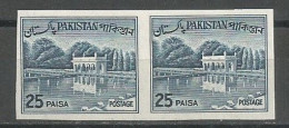 Pakistan Scott #136a In Pair IMPERFORATED MNH / ** 1963 - Pakistan