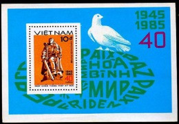 Vietnam Viet Nam MNH Perf Souvenir Sheet 1985 : 40th Anniversary Of Triumph Over Fascism (Ms465B) - Vietnam