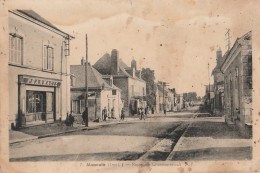 Q3-37) MONNAIE (INDRE ET LOIRE)  ROUTE DE CHATEAURENAULT  - (ANIMEE - PHARMACIE - 2 SCANS) - Monnaie