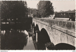 I17- 40) AIRE SUR ADOUR (LANDES)  LE PONT ET LES ALLEES DE L'ADOUR  - (2 SCANS)  - Aire