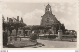 L18-87) CHATEAUNEUF LA FORET (HAUTE VIENNE) L' EGLISE ET MONUMENT AUX MORTS  - (OBLITERATION DE 1956 - 2 SCANS) - Chateauneuf La Foret