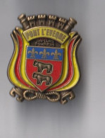 PIN'S THEME POMPIERS DE PONT L'EVEQUE EN CALVADOS LE BLASON DE LA VILLE - Feuerwehr