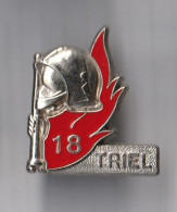 PIN'S THEME  POMPIERS  DE TRIEL SUR  SEINE  EN YVELINES - Firemen