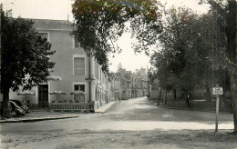 86* MIREBEAU EN POITOU    Entre Ville - Rue Nationale  (CPSM 9x14cm)     RL28,1287 - Mirebeau