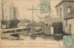 80* RUE  Le Moulin A Eau Et Croix De Jerusalem      RL31,0657 - Rue