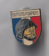 PIN'S THEME  POMPIERS  SAPEURS POMPIERS  CASQUE - Feuerwehr