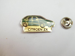 Beau Pin's , Auto Citroën ZX , Fond Noir , Grosses Lettres - Citroën